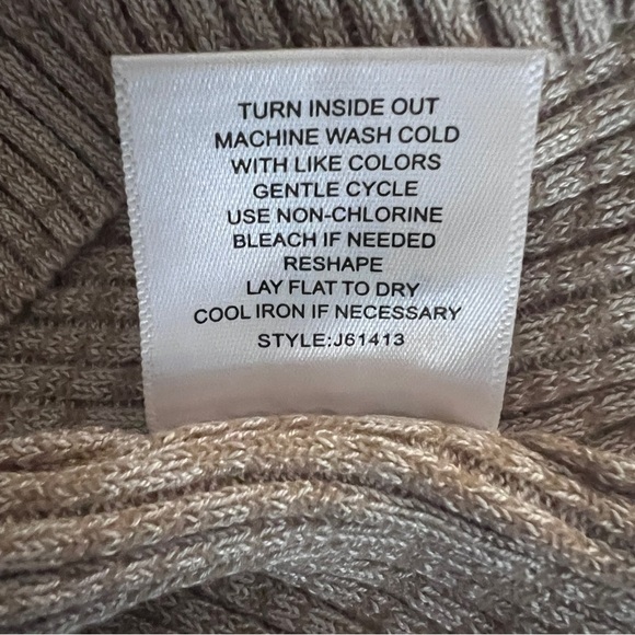 It's Our Time Cream Cowl Neck Ribbed Long Sleeve Sweater Size M - Picture 7 of 7